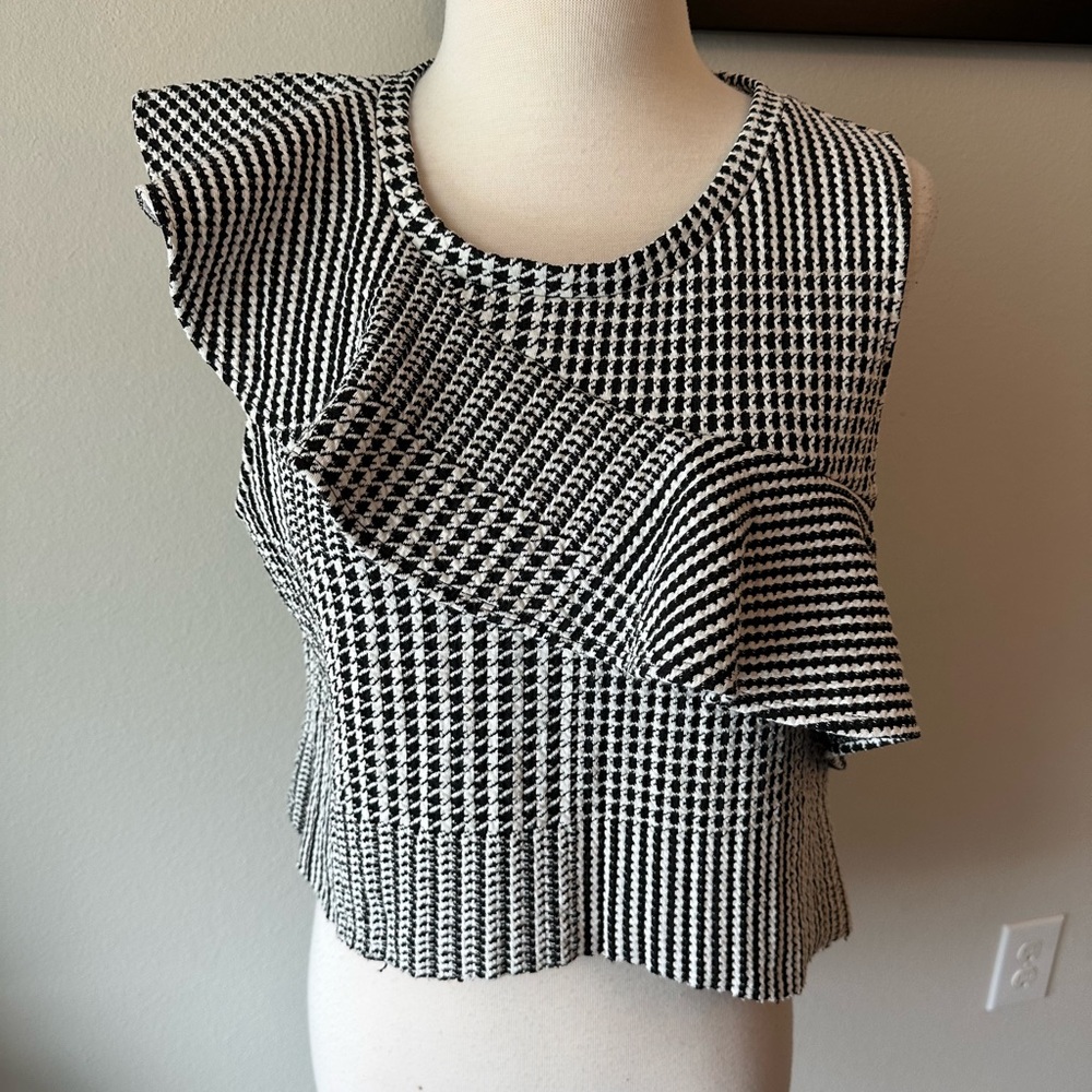 Anthropologie Dolan Callan Ruffled Houndstooth Sleeveless Top
